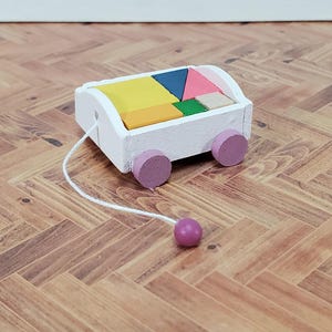 Dollhouse Miniature Toy Wood Pull Wagon with Removable Blocks 1:12 Scale Nursery