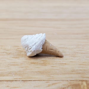 Dollhouse Ice Cream Cone Vanilla 1:12 Scale Miniature Food Hand Crafted