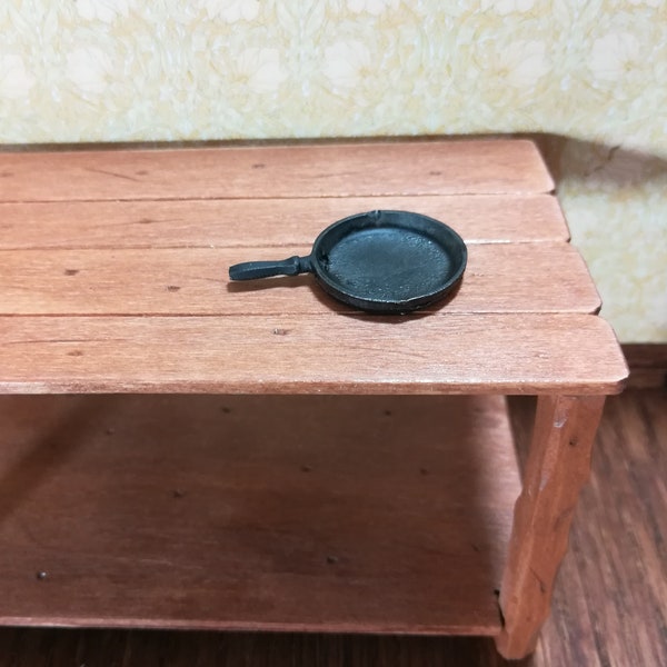 Dollhouse Miniature Frying Pan Cast Iron Look Painted Metal 1:12 Scale Kitchen