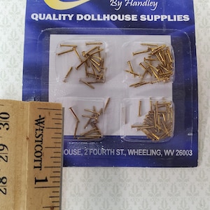 Clavos de latón pequeños y delgados de 1/4", paquete de 100 unidades, miniaturas para casas de muñecas. imagen 2