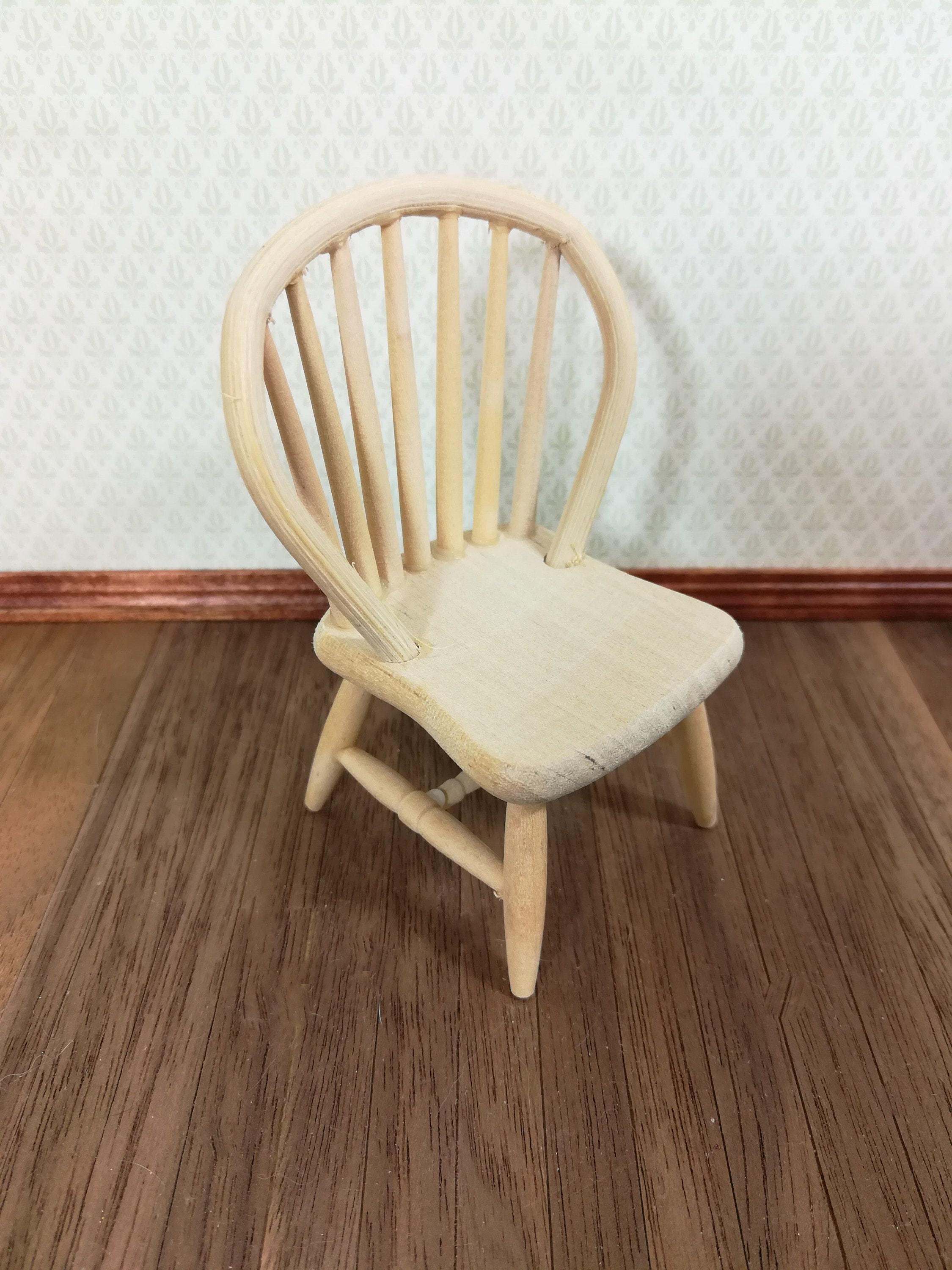 ドールハウス用ミニチュア ウィンザースピンドルバックキッチンチェア