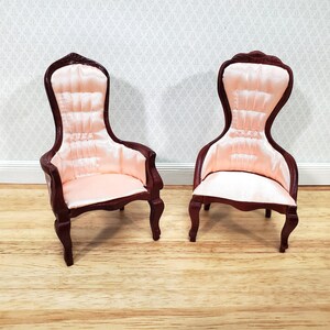 Dollhouse Gentlemen's Chair Victorian Pink & Mahogany Finish 1:12 Scale Miniature Furniture immagine 6