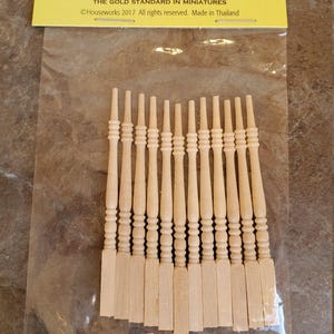 Dollhouse Miniature Spindles Stair Balusters 1:12 Scale 2 5/8" Tall Narrow Houseworks 7202