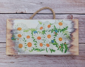Daisy flowers decoration, Countryside Decor, Wooden hanging, Spring Wall Decor, Flower lovers gift, Decoupage daisy, White daisy plank