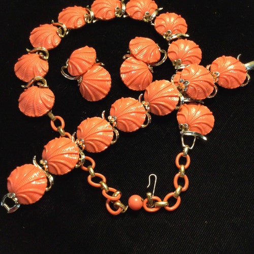 LISNER CORAL SHELLS order Parure