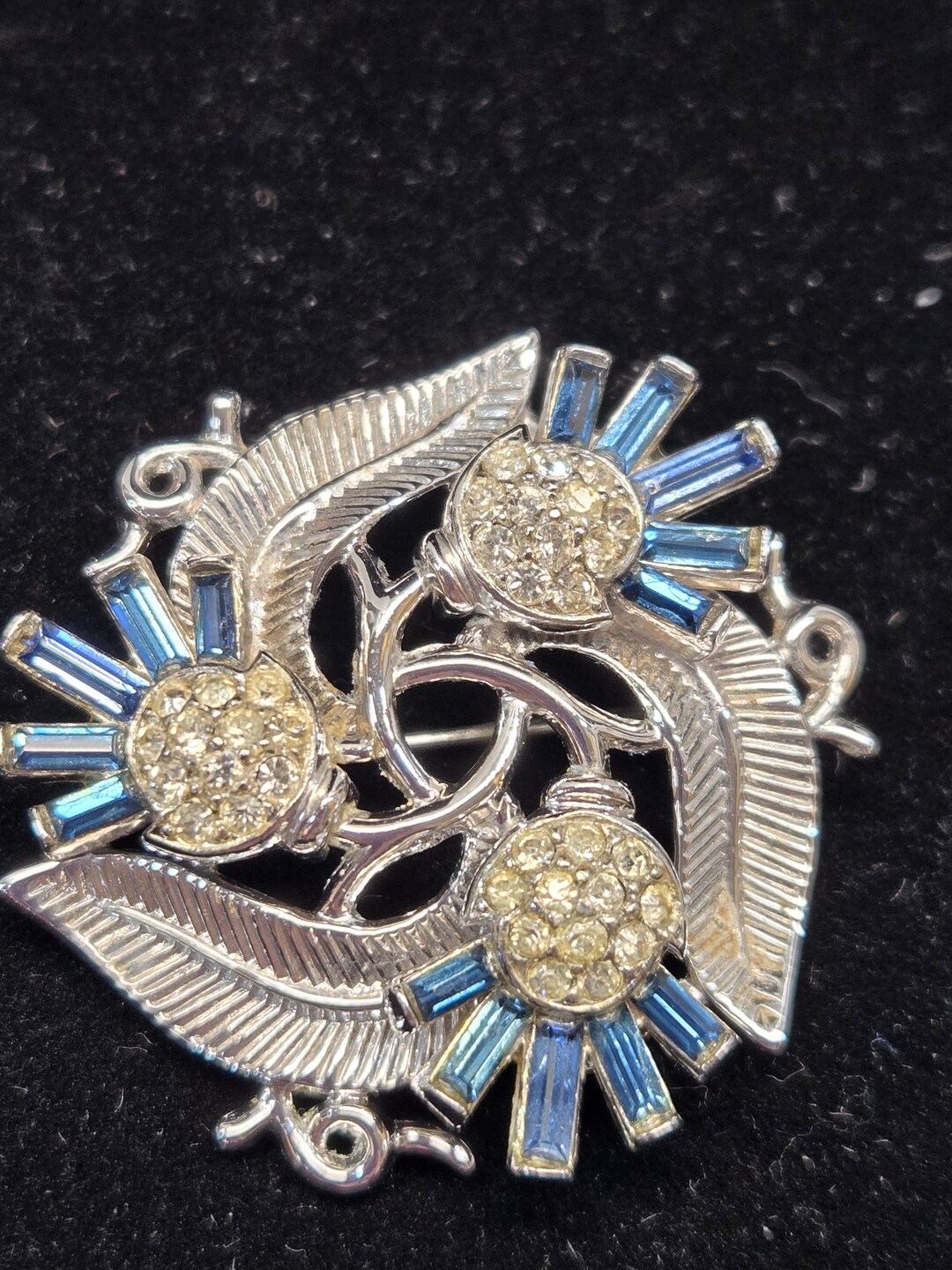 TRIFARI BAGUETTE FLOWERS in Sapphire Blue Brooch - Etsy