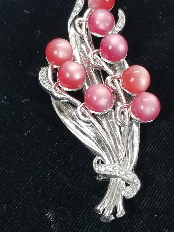 Unsigned CORO Raspberry MOONGLOWS FLOWERS Fur Clip - image 4