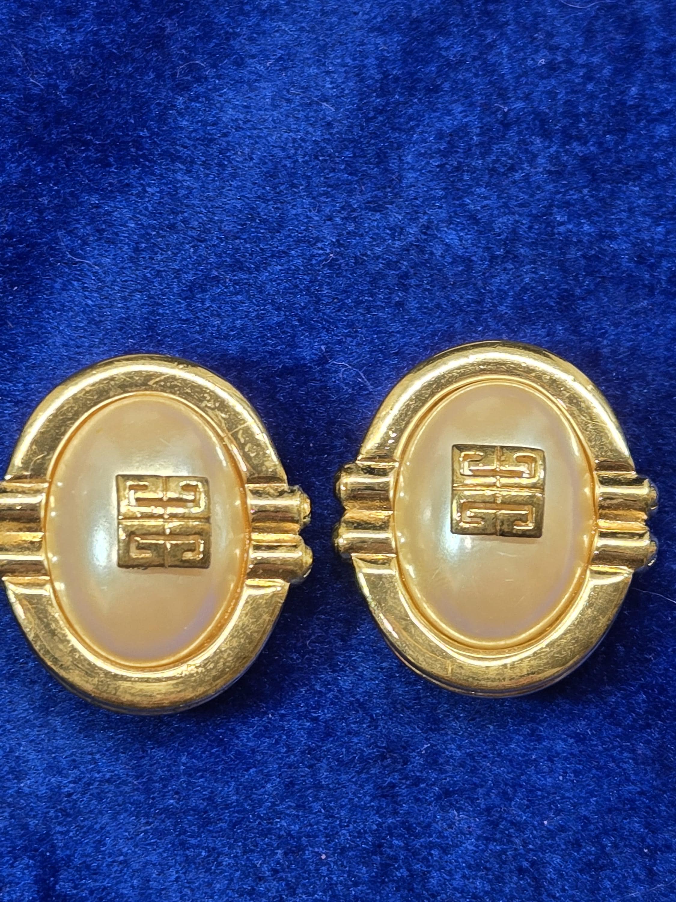 GIVENCHY PEARL and Givenchy SYMBOL Earrings
