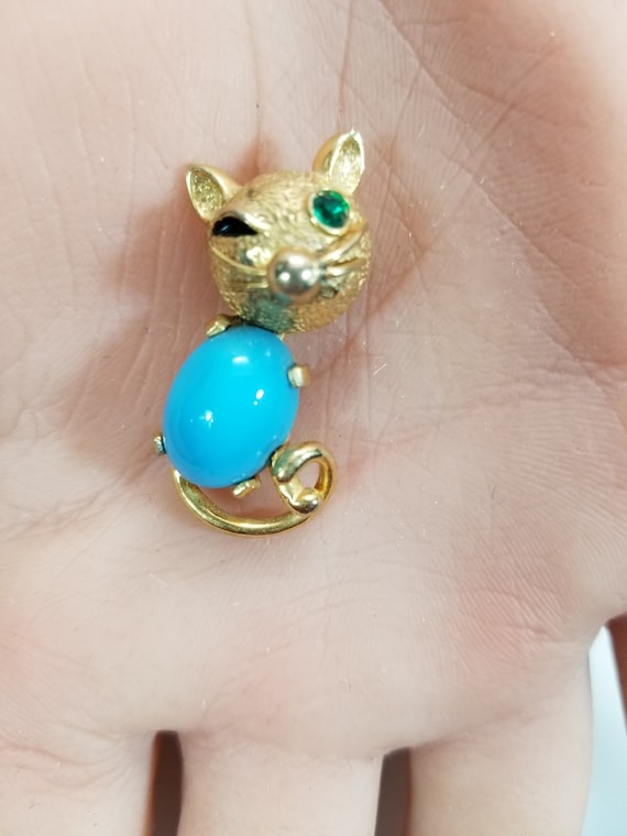CASTLECLIFF WINKING CAT Brooch