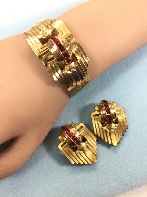 CORO DECO RUBY Bracelet and Dress Clips - image 1