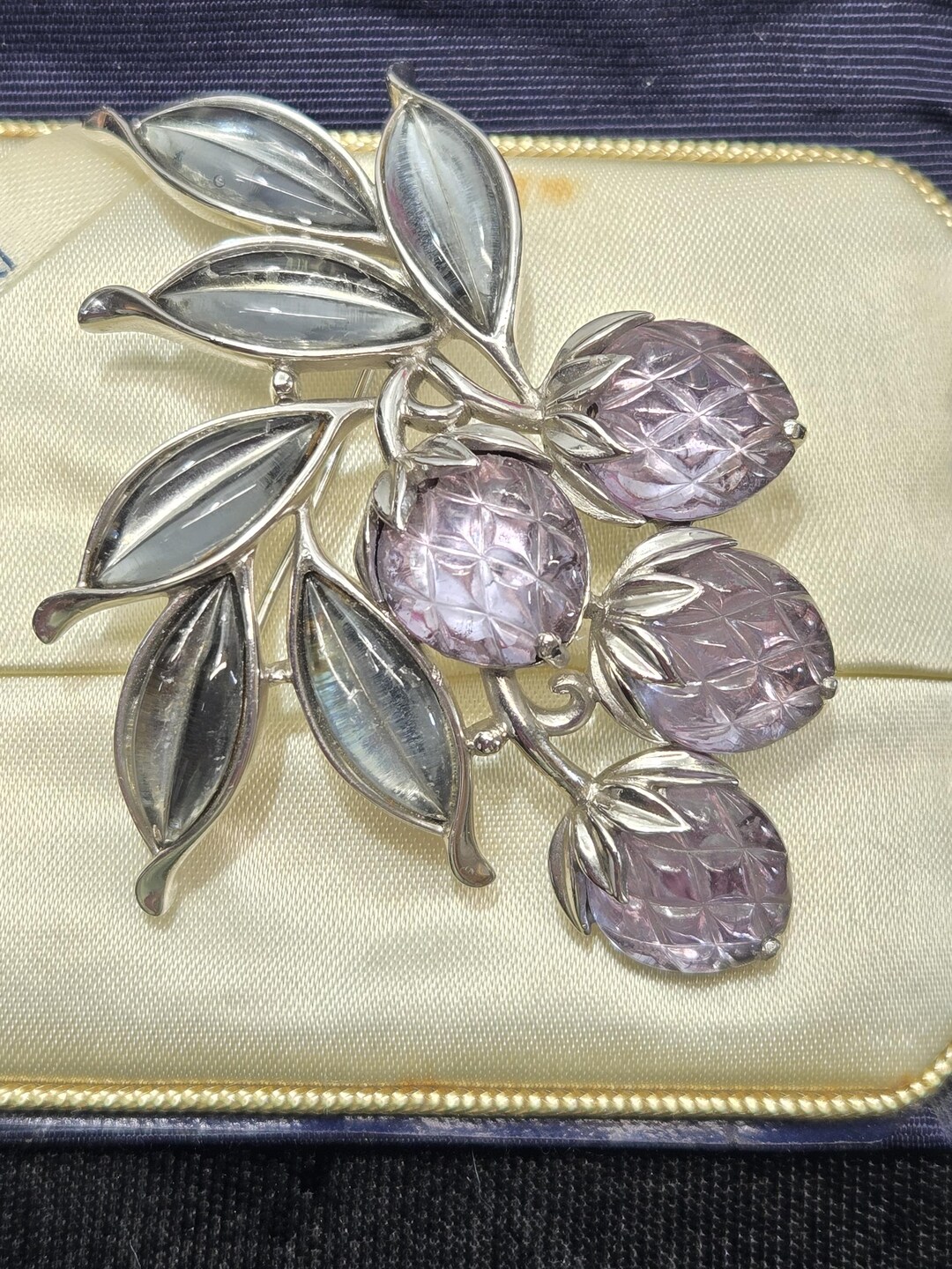 Rare TRIFARI Molded Glass RASPBERRIES and LEAVES Brooch - Etsy