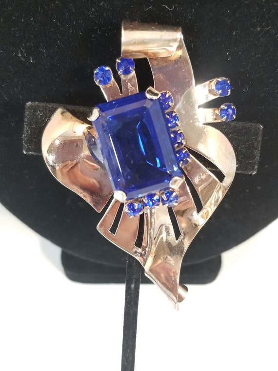 1940's STYLIZED STERLING LEAF with Sapphire Blues 