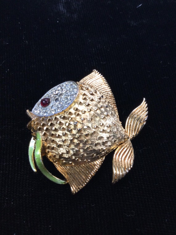 JJ PAVE Puffer FISH Brooch