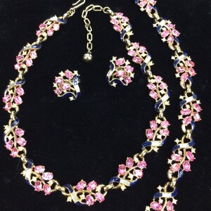 Trifari Pink Flowers And Blue Enameled Ribbons Parure Etsy