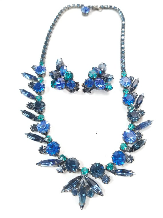 Unsigned REGENCY NECKLACE and Earrings Sapphire an