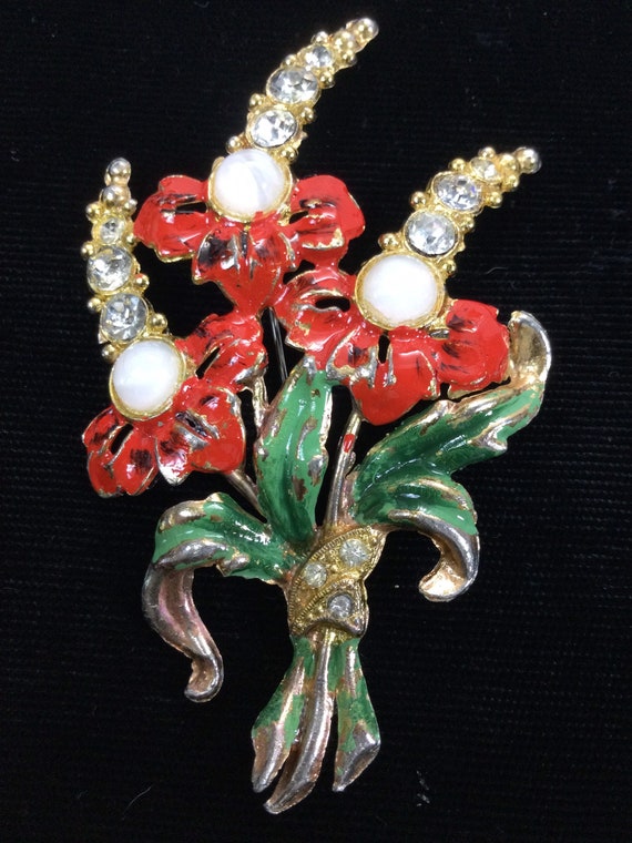FRED GRAY Red Flowers with MOONGLOW Centers Brooch