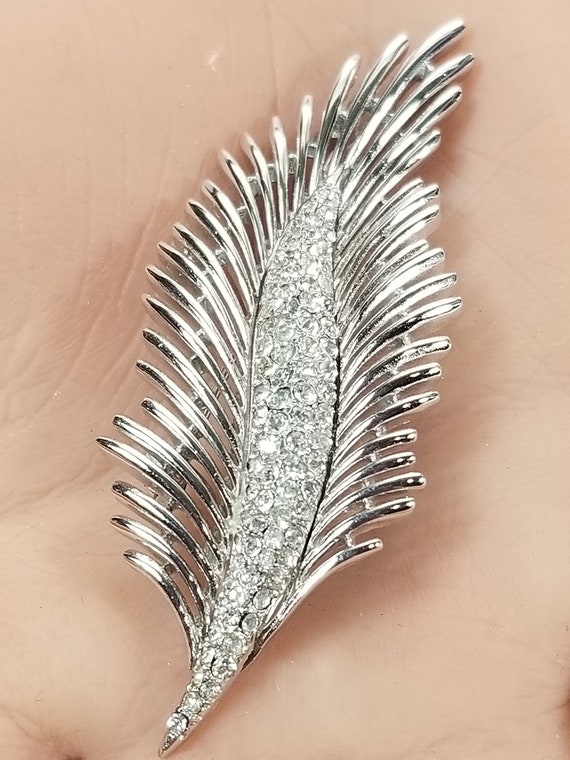 TRIFARI PAVE FEATHER Brooch