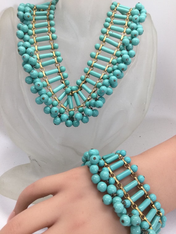 Early Unsigned MIRIAM HASKELL Tourquoise Glass Be… - image 1