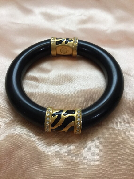 ELIZABETH TAYLOR Enameled Zebra Striped Black Res… - image 4