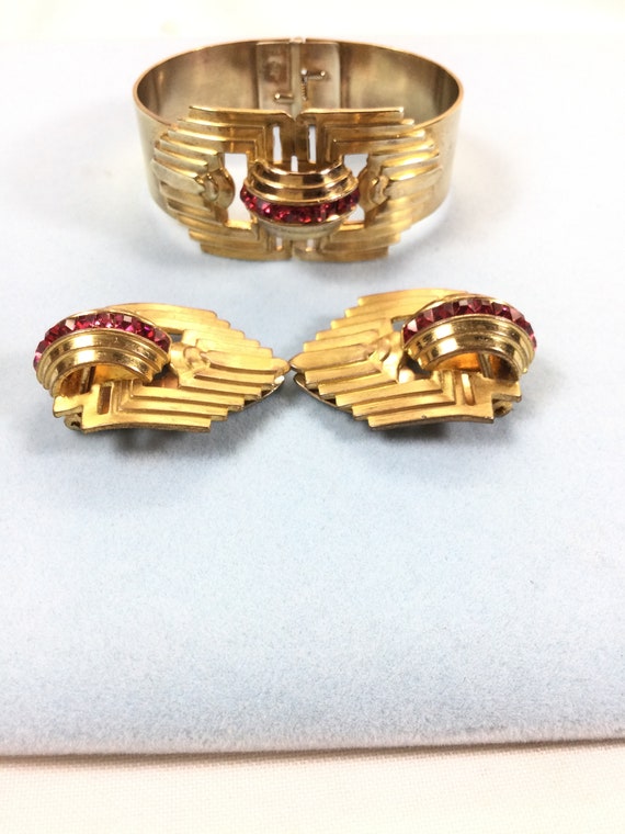 CORO DECO RUBY Bracelet and Dress Clips - image 3