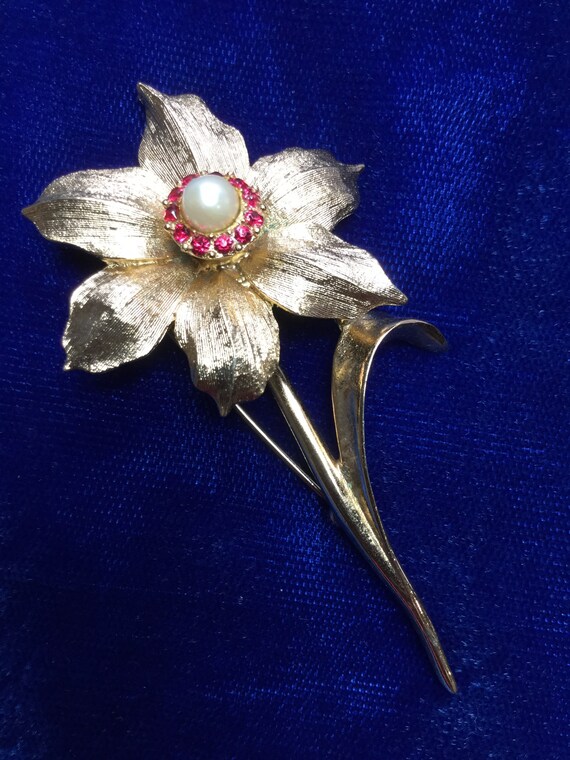 BOUCHER NARCISSUS FLOWER Brooch Daffodil