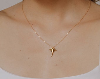 Gold Stingray Necklace, Dainty Stingray Necklace, Dainty Gold Necklace, Every Day Necklace, Best Friend Gift, Minimalist Gift for her AD023