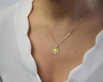 Gold Sun Necklace ,Dainty Sun Necklace, Celestial Jewelry, Delicate Leo Gift, Thin Gold Chain, Dainty Silver Necklace, Girlfriend Gift AD024