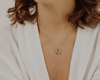Circle Charm Necklace, Simple Ring Necklace, Dainty Karma Necklace, Trendy Boho Necklace, Layering Necklace, Gold Every Day Necklace AD223