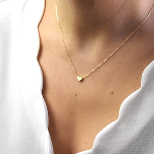 Dainty Heart Necklace for Girlfriend or Wife on Valentine&#39;s Day, Elegant Gold, Sterling Silver or Rose Gold, Minimalist Fiance Gift AD079