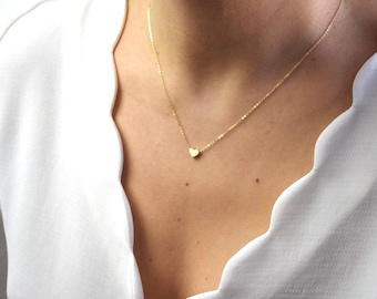 Dainty Heart Necklace for Girlfriend or Wife on Valentine&#39;s Day, Elegant Gold, Sterling Silver or Rose Gold, Minimalist Fiance Gift AD079
