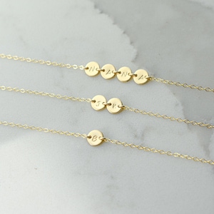 Colar de disco personalizado com iniciais infantis para o dia das mães, joias de moedas personalizadas, ouro 14k preenchido, prata esterlina ou ouro rosa AD261