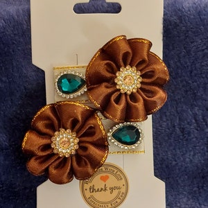 Brown flowers hair slides