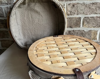 Vintage Woven Wood Pie Carrier Basket, Farmhouse Picnic Storage, Fabric Lined
