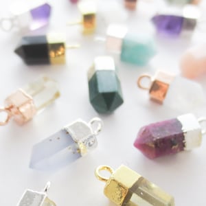 NEW'BUNDLES 925 Sterling Silver 18k Gold Rose Gold Vermeil Small Natural Crystal Point Pendant Petite Charms Semi-Precious Gemstone Opal Diy