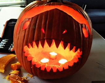 Molde para esculpir abóbora em formato de tubarão: padrão assustador de Halloween (PDF)