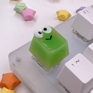 Green Froggie Artisan Keycap | Kawaii Keycap | Cute Keycap