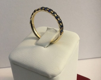 14 K Yellow gold blue sapphire ring