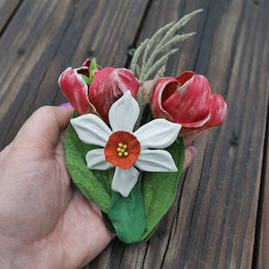 Spring Daffodil Tulip Brooch, Leather Craft, Leather, Daffodil, Tulip, Handmade, gift for woman, Spring Flowers Gift for her Easter Leather