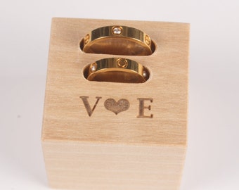 Wooden ring holder, engagement box, rustic wedding bearer pillow, wood ring holder, jewelry holder, wooden ring holder.