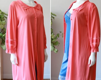 Vintage Clothing Loungewear 70's - Women’s Nightgown / Lingerie / House Dress - Pink Night Dress / House Dress