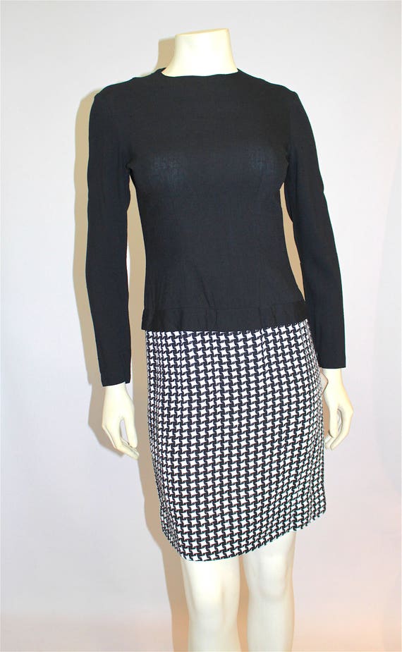 Vintage Clothing • 1960's Women's Dresses • Mod Dr