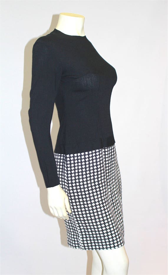 Vintage Clothing • 1960's Women's Dresses • Mod D… - image 2