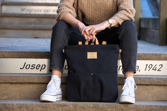 Canvas Zip Tote