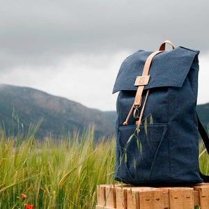 Veganer Rucksack für die Arbeit, Laptop-Rucksack für Männer, Computer-Rucksack für Männer, Rucksack aus recyceltem Segeltuch, Unisex-Rucksack mit Korkdetails