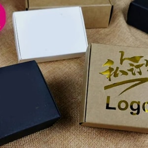 Scatola di carta kraft 50pcs, piccole scatole di imballaggio di regalo dei contenitori di cerimonia nuziale dei gioielli di Kraft