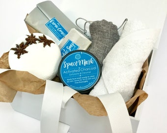 Star Sign Luxury Spa Gift Box, Relaxation Gift Box for Her, Pamper Hamper, Care Package for Women