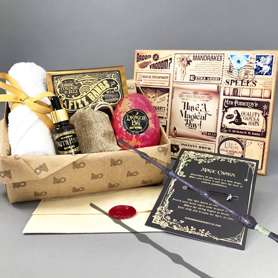 20 Harry Potter Wedding Favors That Are Straight-Up Magical