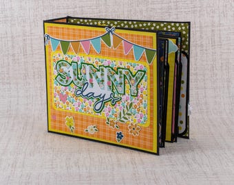 Mini Scrapbook- just add photos Sunny Days Flip Book