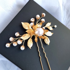 Bridal hair pin pearl Gold hair piece for wedding, Hair accessories for bride