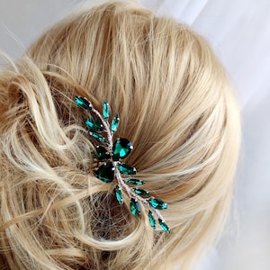 Emerald green hair comb, Bridal comb with emerald crystal for bride, Hair accessories for wedding